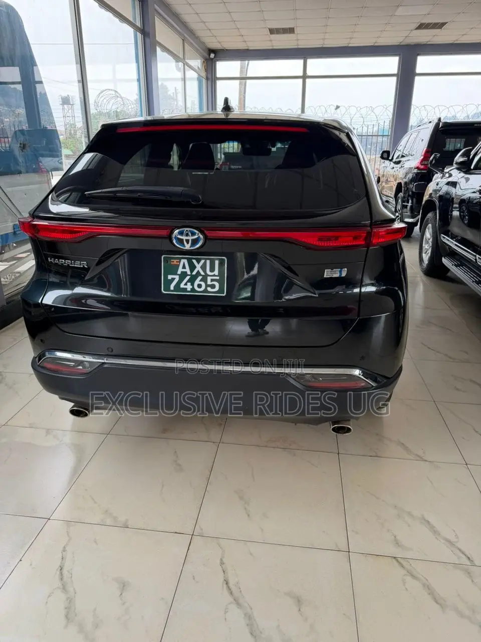 Toyota Harrier 2.5 Hybrid 4WD 2021 Black