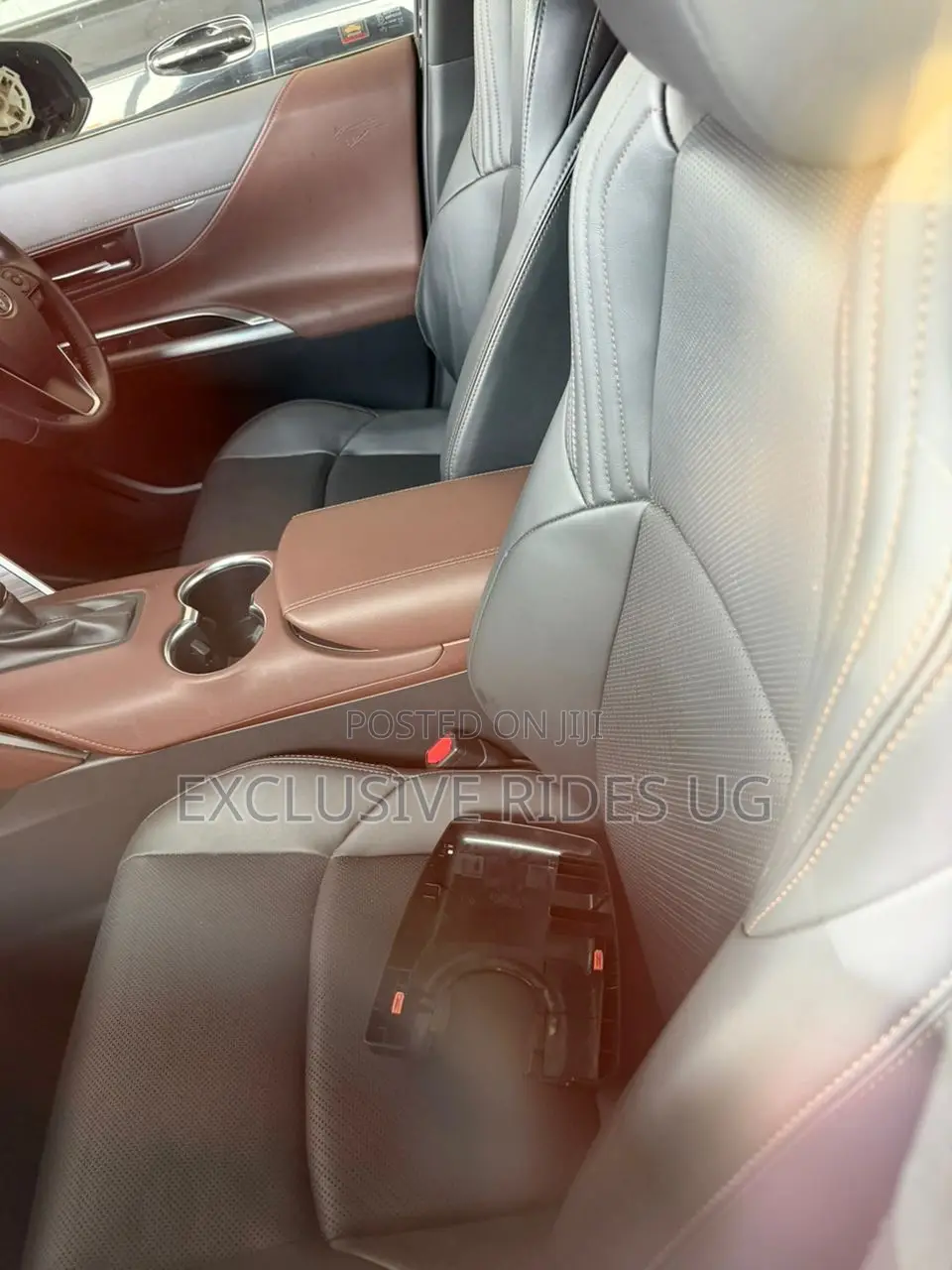 Toyota Harrier 2.5 Hybrid 4WD 2021 Black