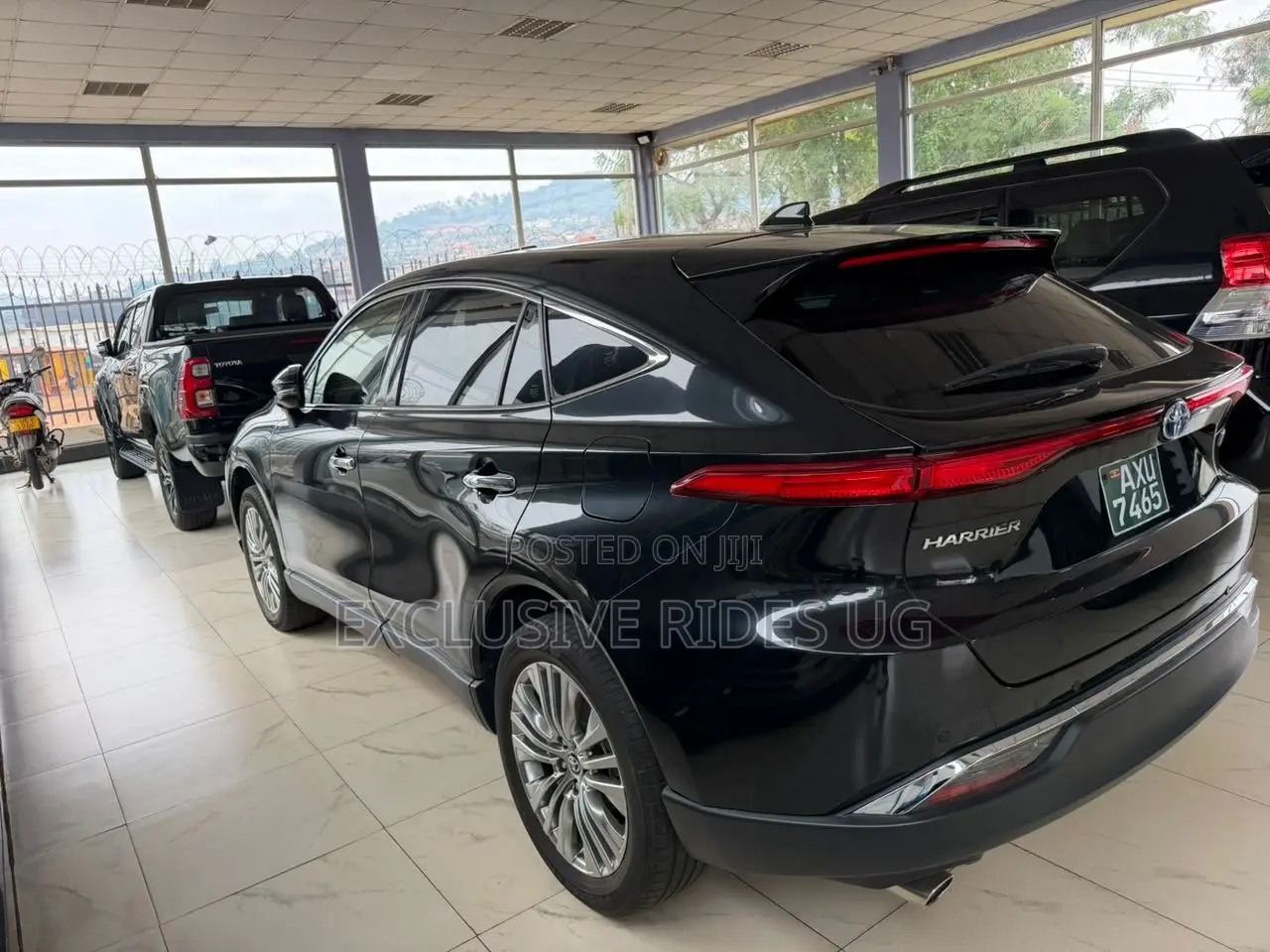 Toyota Harrier 2.5 Hybrid 4WD 2021 Black
