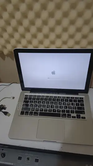 Laptop Apple MacBook Pro 8GB Intel Core i7 HDD 500GB