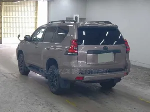 Toyota Land Cruiser Prado 2023 Burgundy