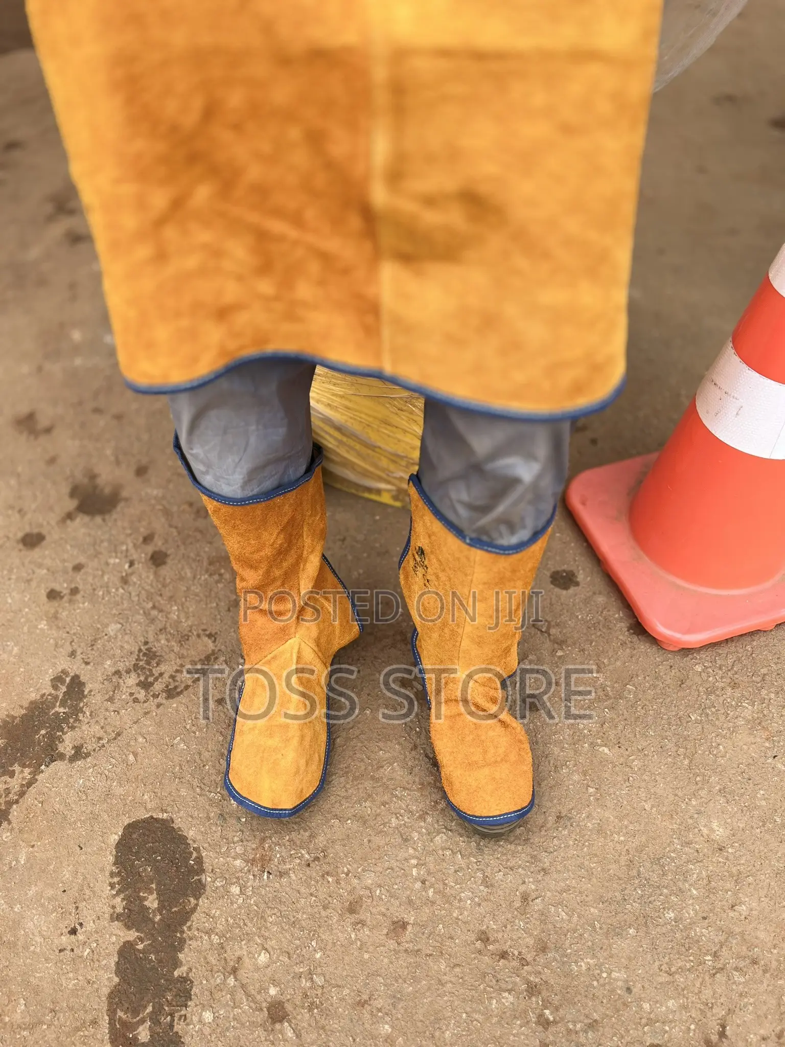 Welding Spats/Gaiters Or Leg Guards.