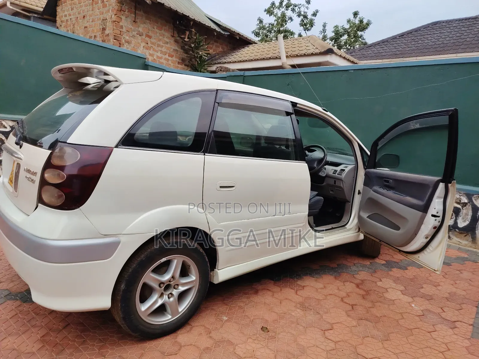 Toyota Nadia 2.0 135hp AWD 2000 White