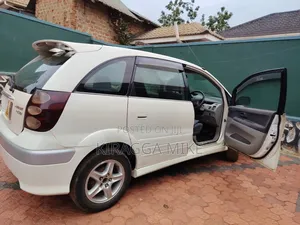 Toyota Nadia 2.0 135hp AWD 2000 White