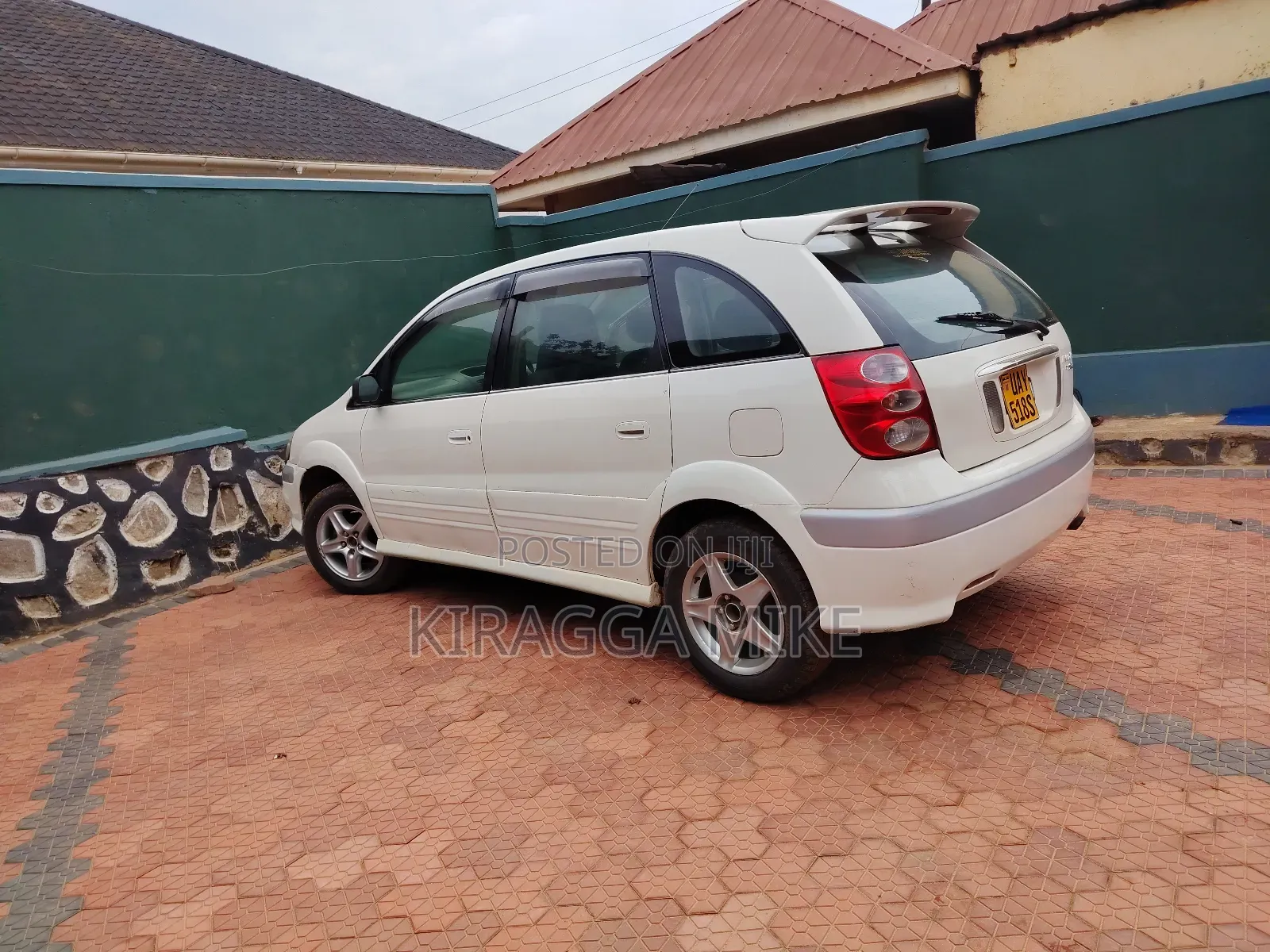 Toyota Nadia 2.0 135hp AWD 2000 White