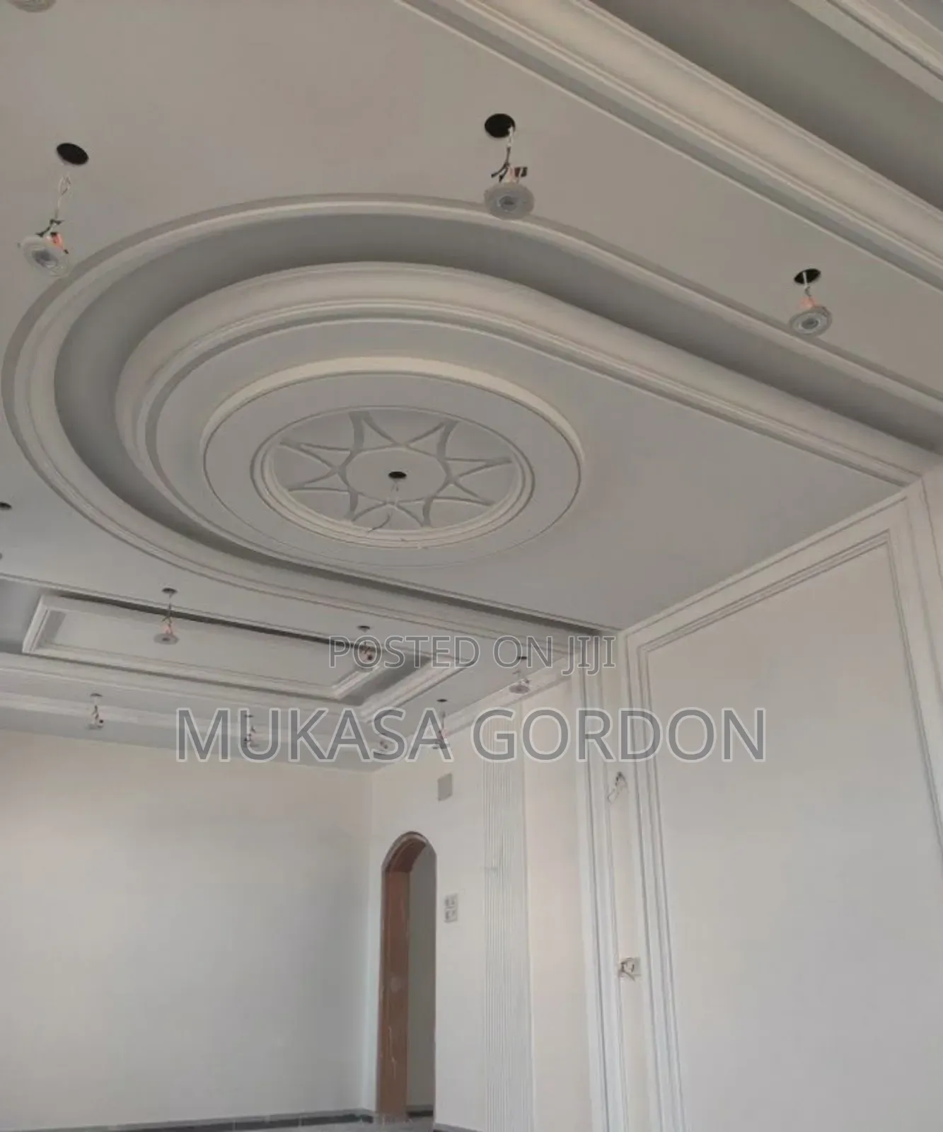 Cornice,Mederian Flowers and Wall Molds