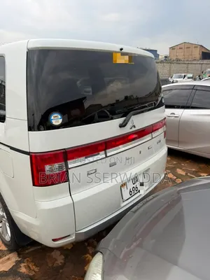 Mitsubishi Delica 2012 White