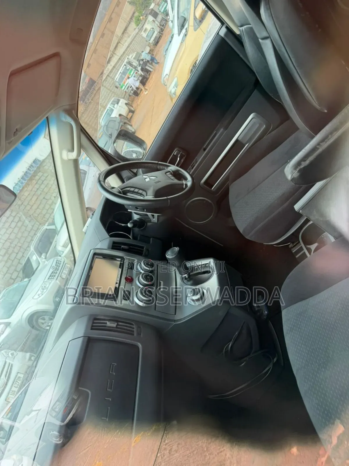 Mitsubishi Delica 2012 White