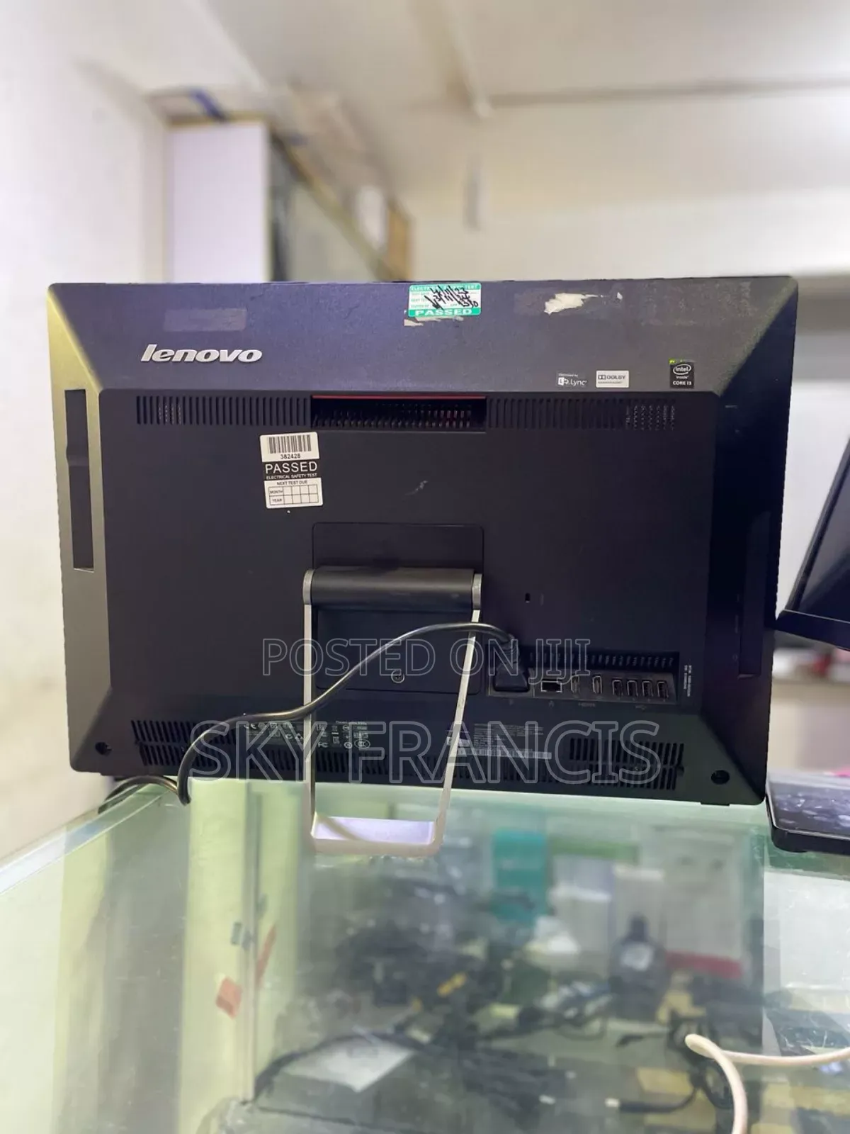 Desktop Computer Lenovo 4GB Intel Core i3 HDD 500GB