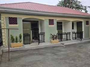 5bdrm House in Nansana Heights, Central Division for sale