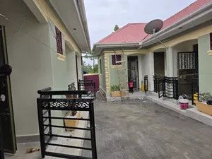 5bdrm House in Nansana Heights, Central Division for sale