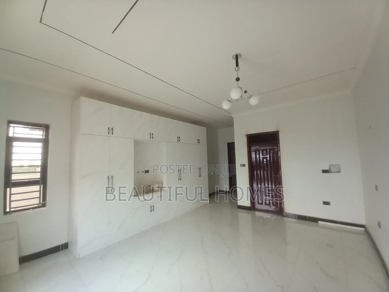 Furnished 4bdrm House in Kira for sale