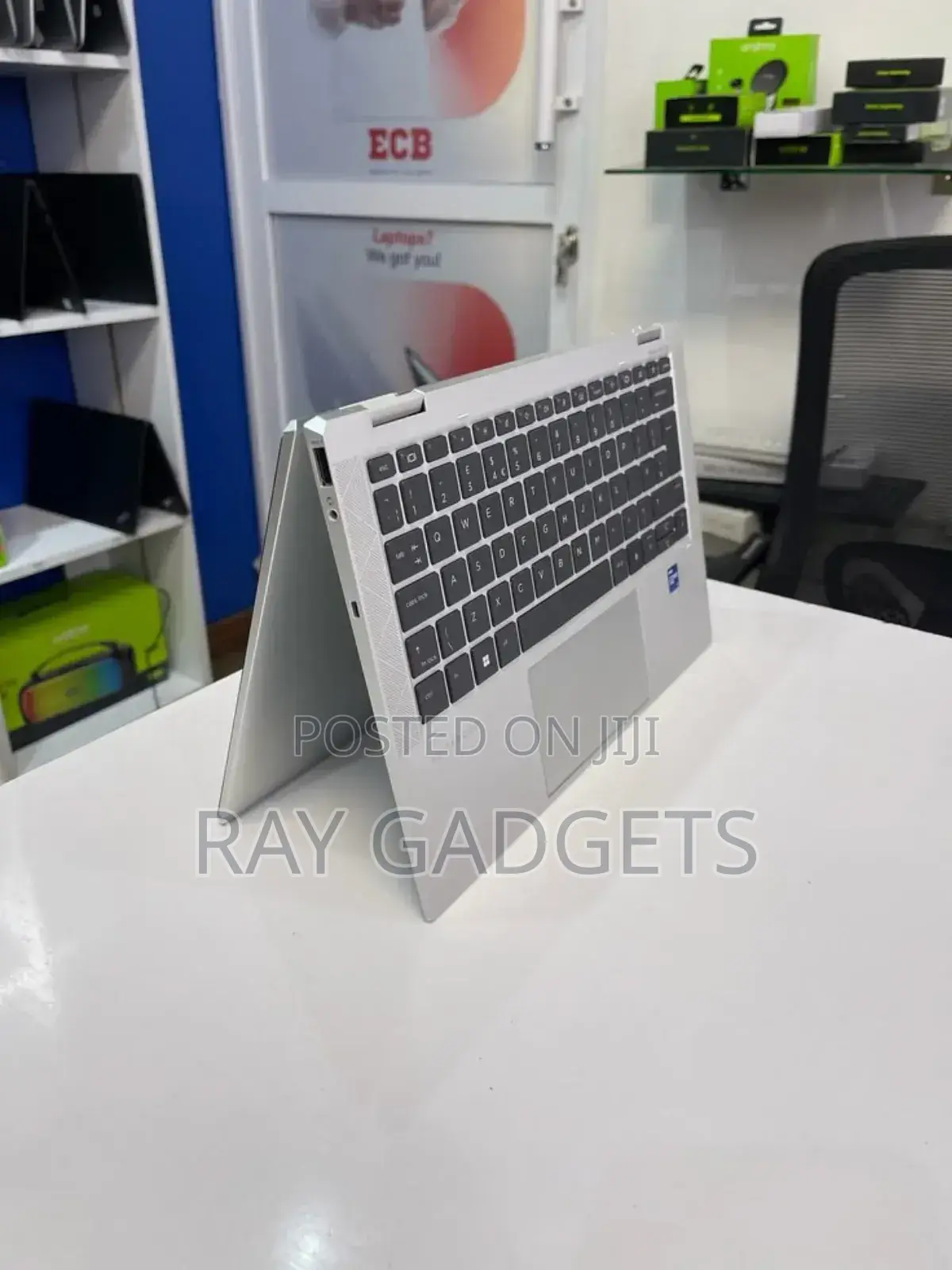 New Laptop HP EliteBook 1030 8GB Intel Core i7 SSD 256GB