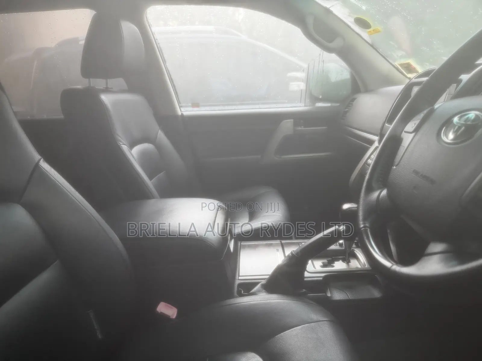Toyota Land Cruiser Prado 2011