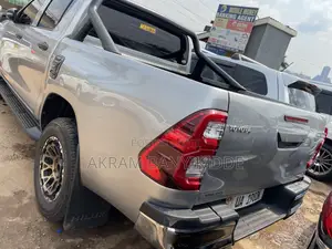 Toyota Hilux 2020 Silver