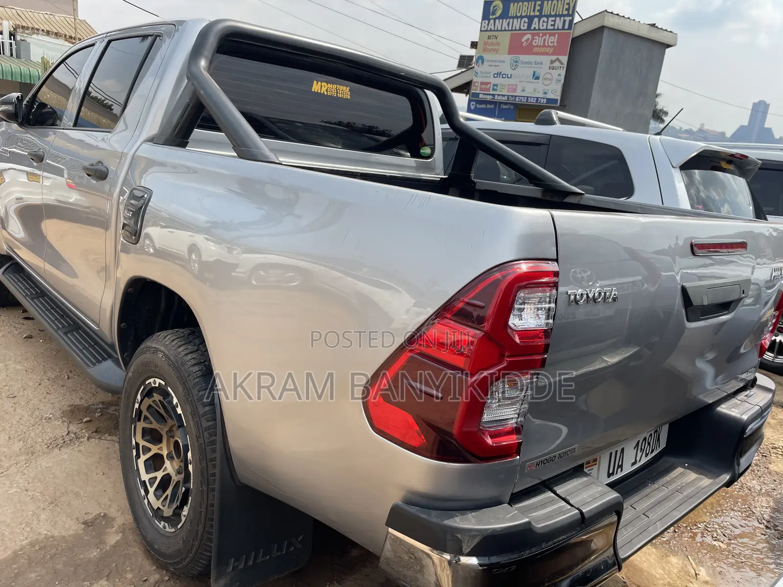 Toyota Hilux 2020 Silver