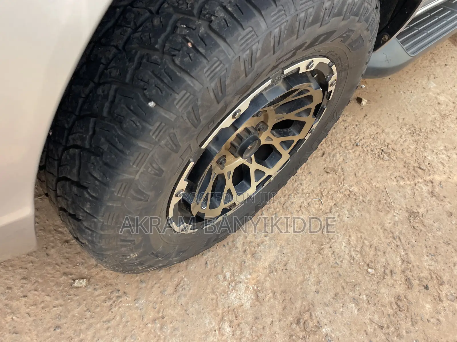 Toyota Hilux 2020 Silver