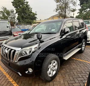 Toyota Land Cruiser Prado 2016 Black