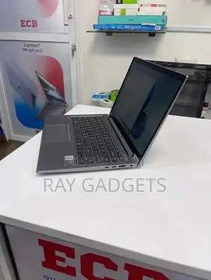 New Laptop HP ZBook Firefly 15 G7 32GB Intel Core i7 SSD 512GB