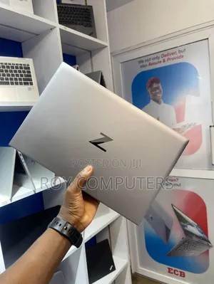 New Laptop HP ZBook Firefly 15 G7 32GB Intel Core i7 SSD 512GB