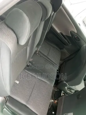 Toyota Wish 2012 Silver