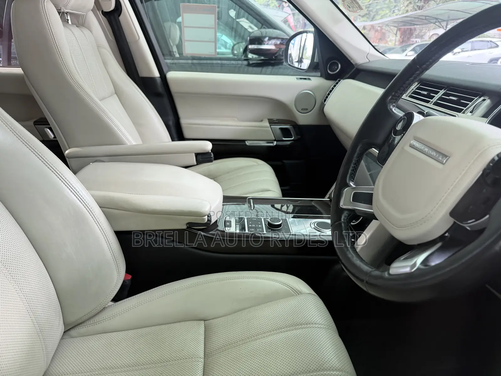 Land Rover Range Rover Vogue 2017 Gold