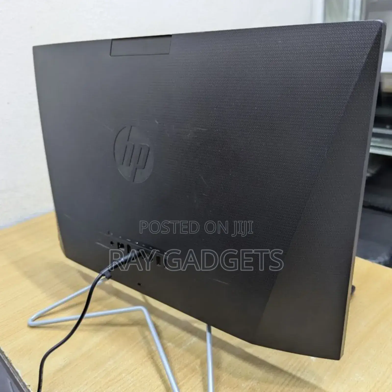 New HP 200 G4 22 All-in-One 16GB Intel Core i7 SSD 512GB