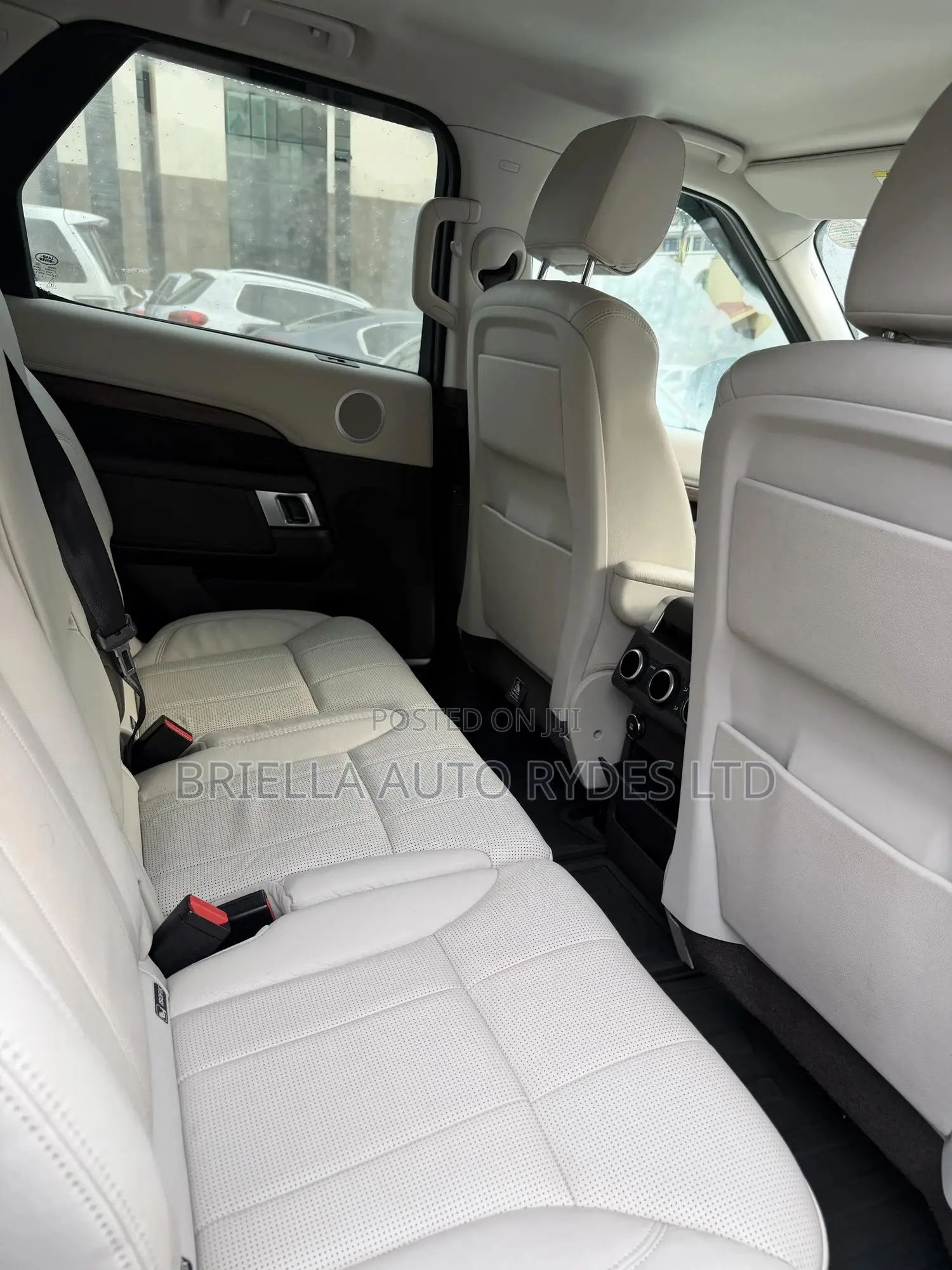 Land Rover Discovery Sport 2019 Black