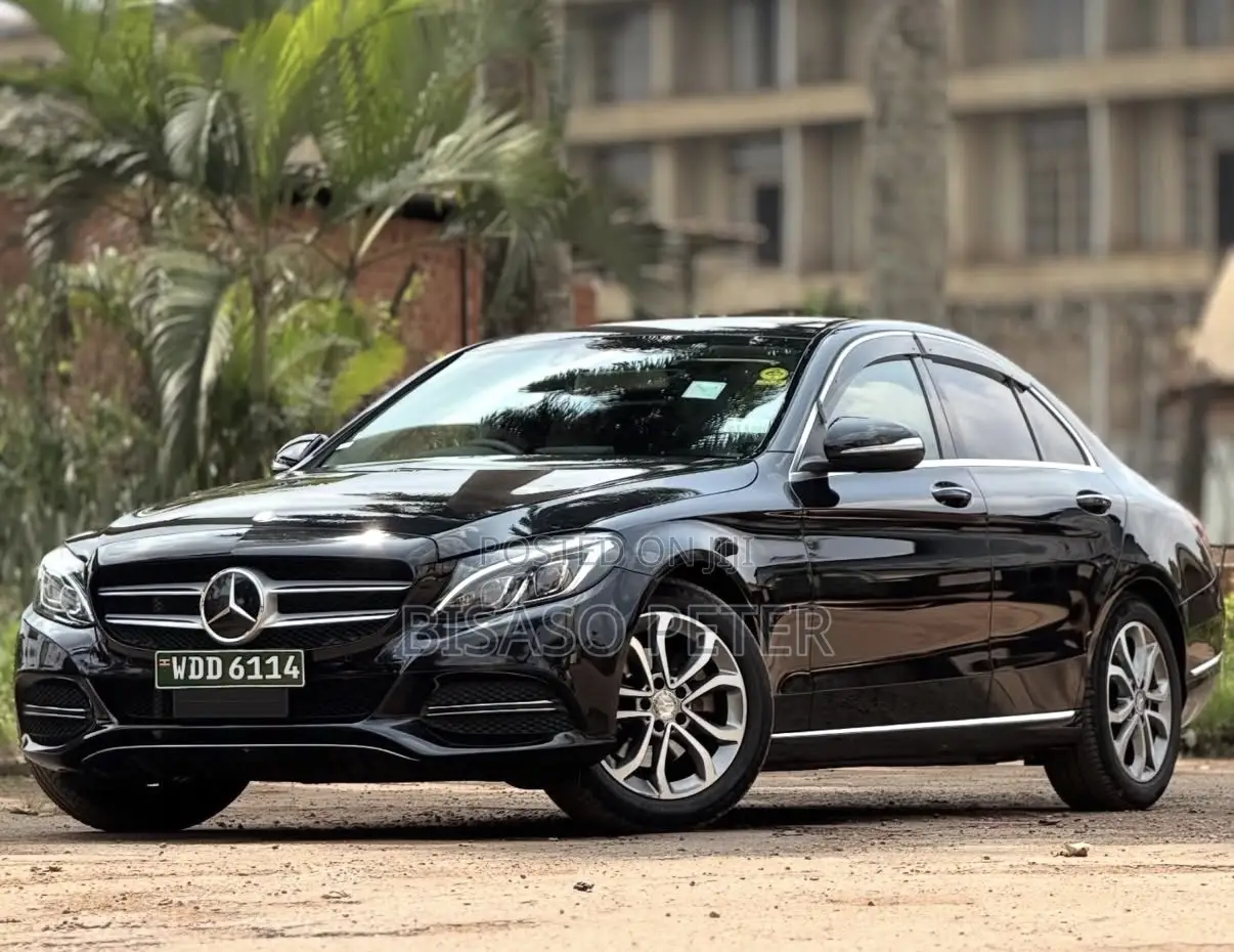Mercedes-Benz C200 2017 Black