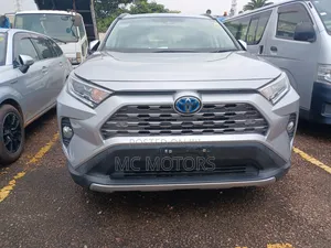 Toyota RAV4 Limited 2021 Silver