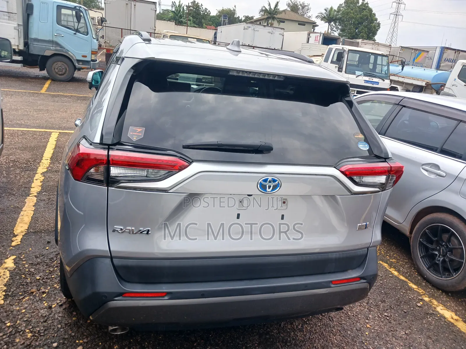 Toyota RAV4 Limited 2021 Silver
