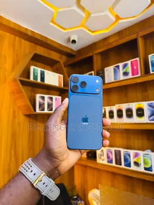New Apple iPhone 17 Pro Max 256 GB Blue