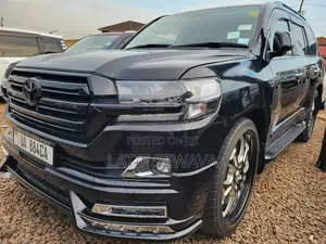 Toyota Land Cruiser 4.5 V8 VXR 2018 Black