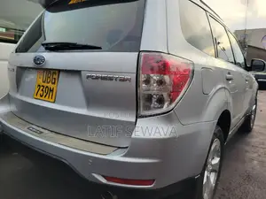 Subaru Forester 2.5 2008 Silver