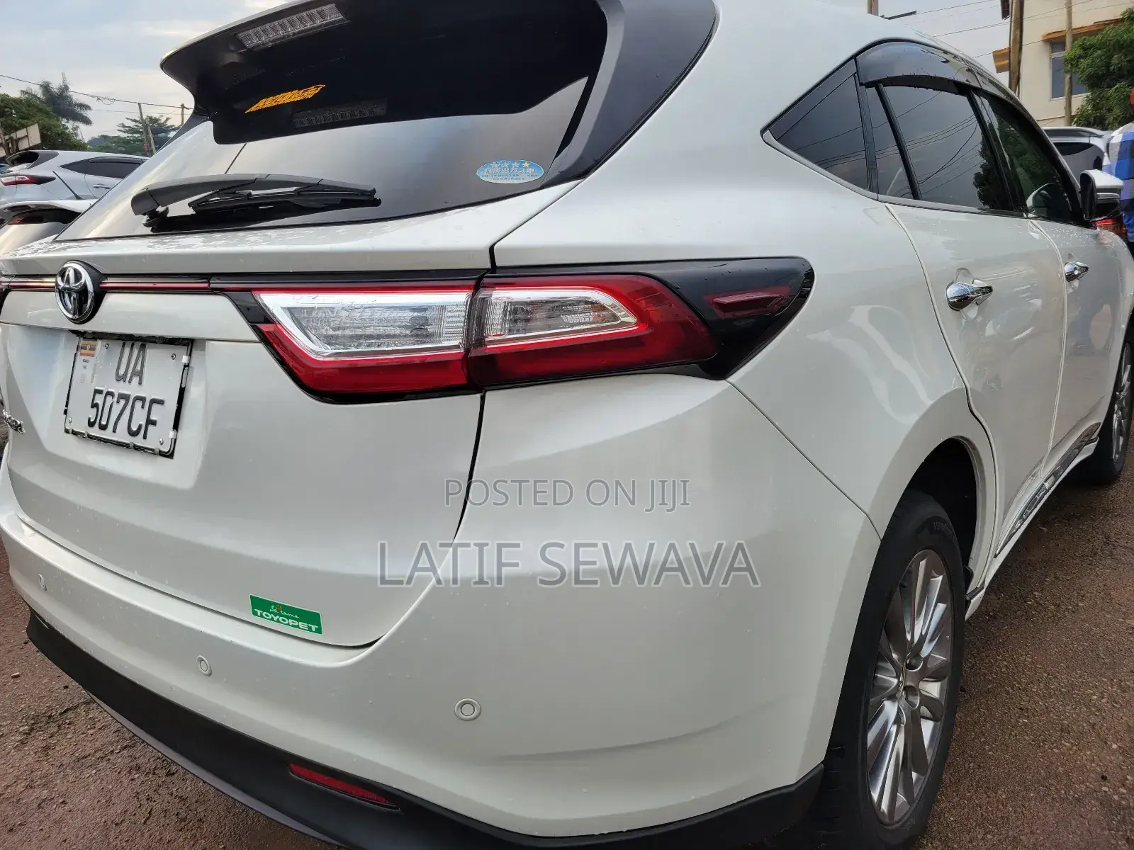 Toyota Harrier 2.0 4WD 2017 White