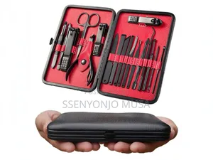 Green Lion 18-in-1 Manicure Pedicure Kit - Nail Clippers-