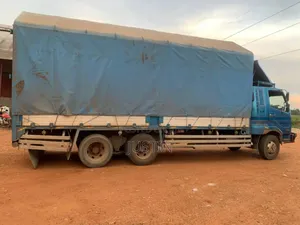 Fuso Fighter 6d17 Engine