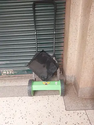 Manual Lawn Mower