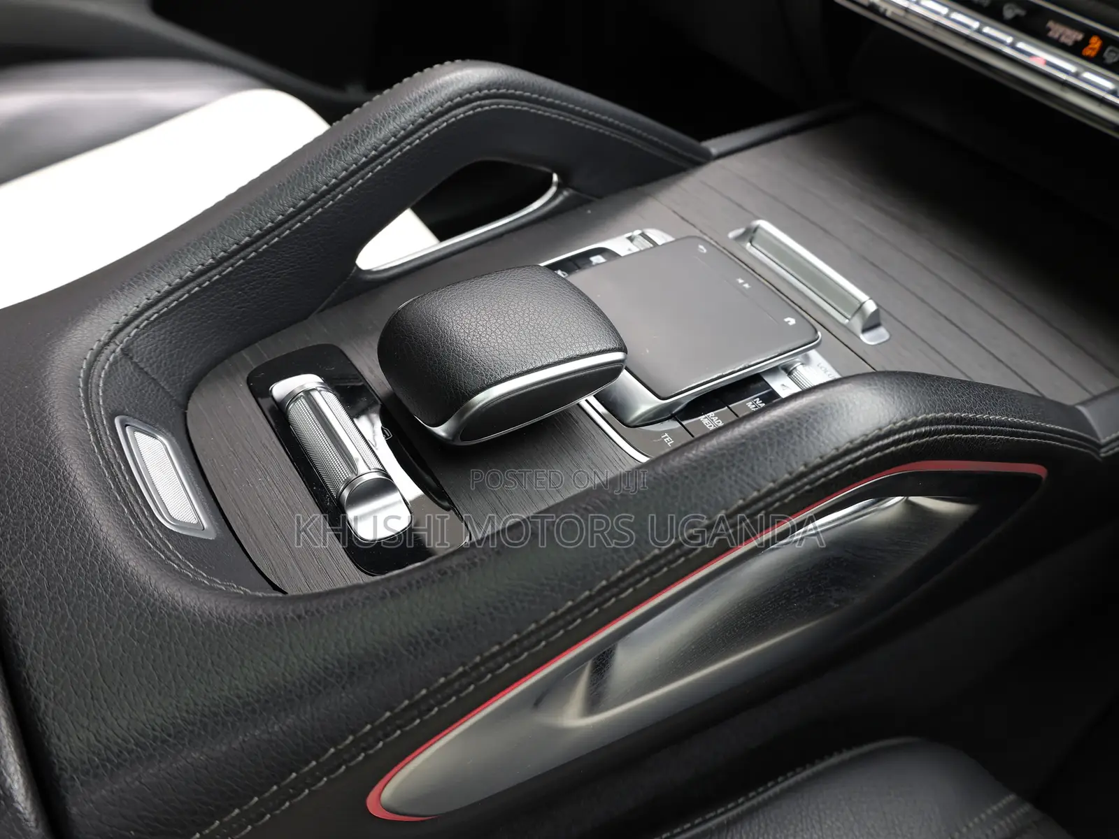 Mercedes-Benz GLE-Class GLE 400d 4MATIC 2019 White