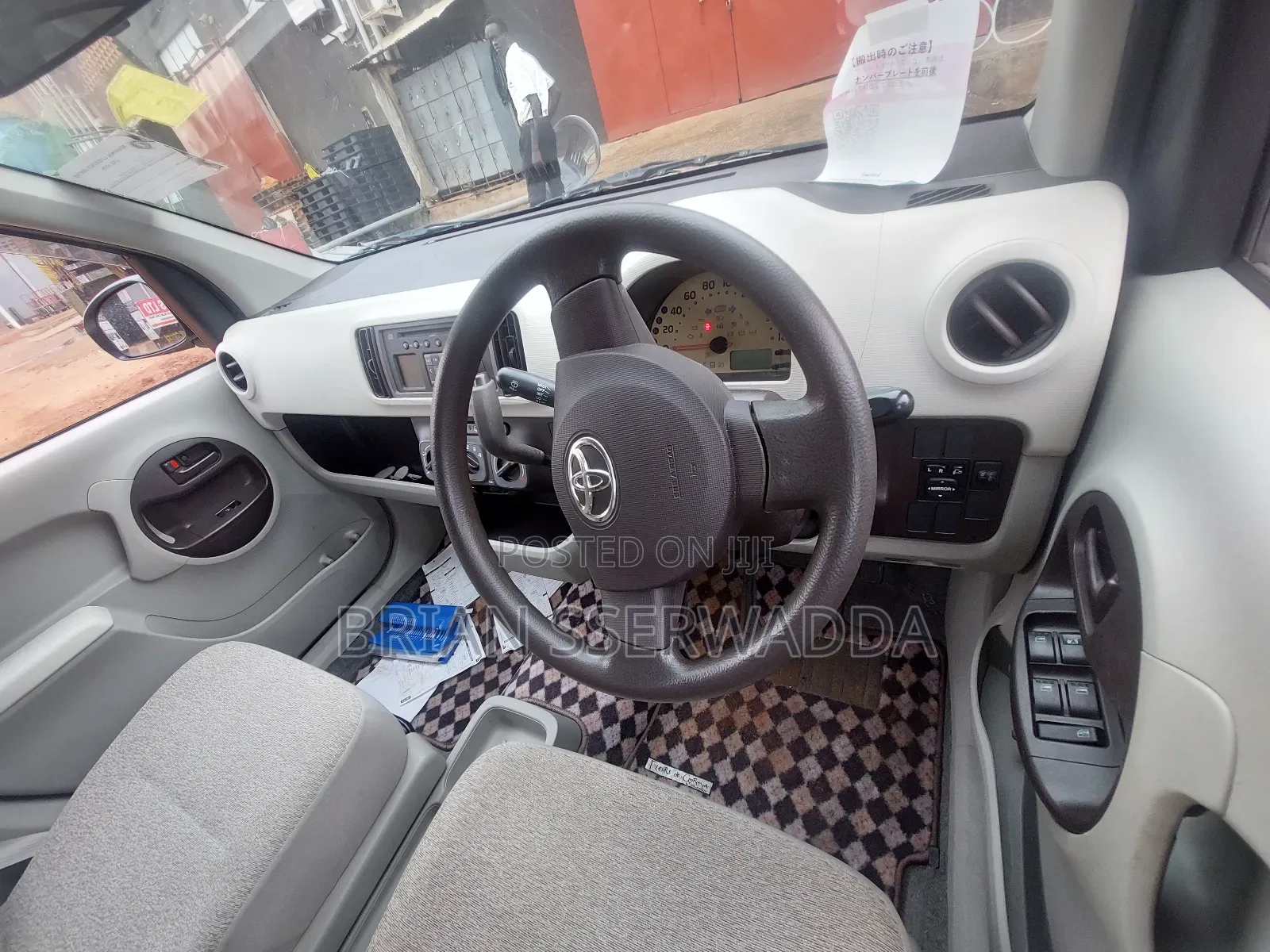 Toyota Passo 2012 White