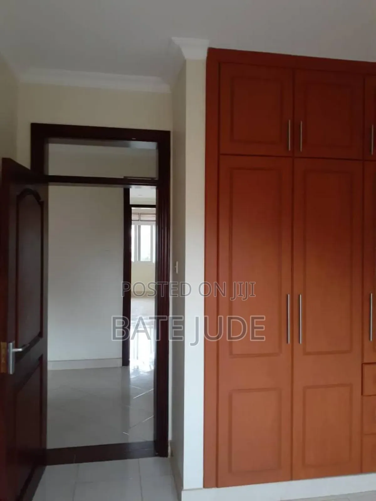 4bdrm Villa in Muyenga, Central Division for sale