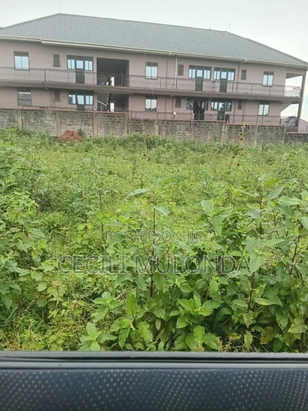 Leave Confortable in a Land in Rbtebbe Nkumba Bubuli Side