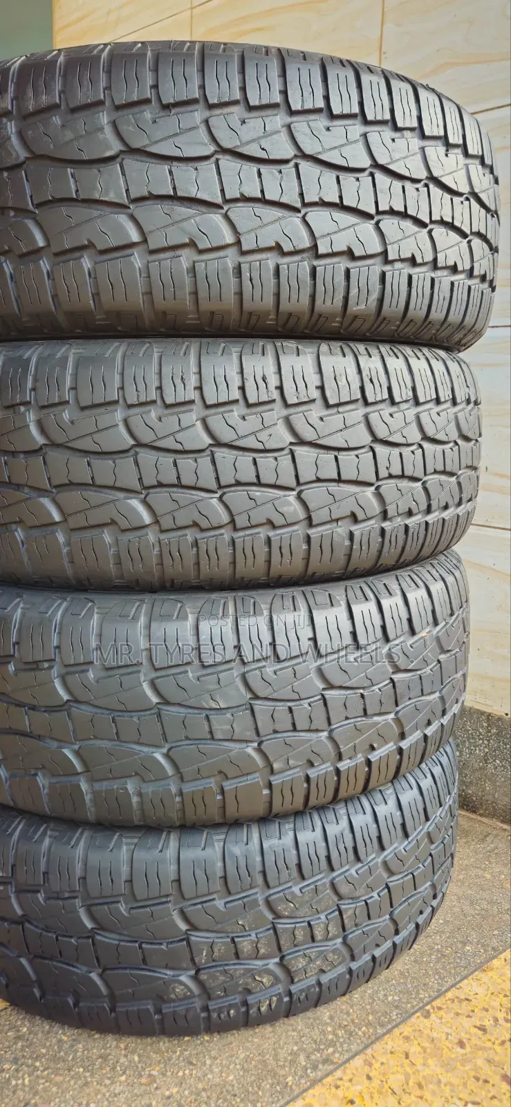 265 60 R18 As Good As Brand New Tires 👌 In The Type Of Linglong.