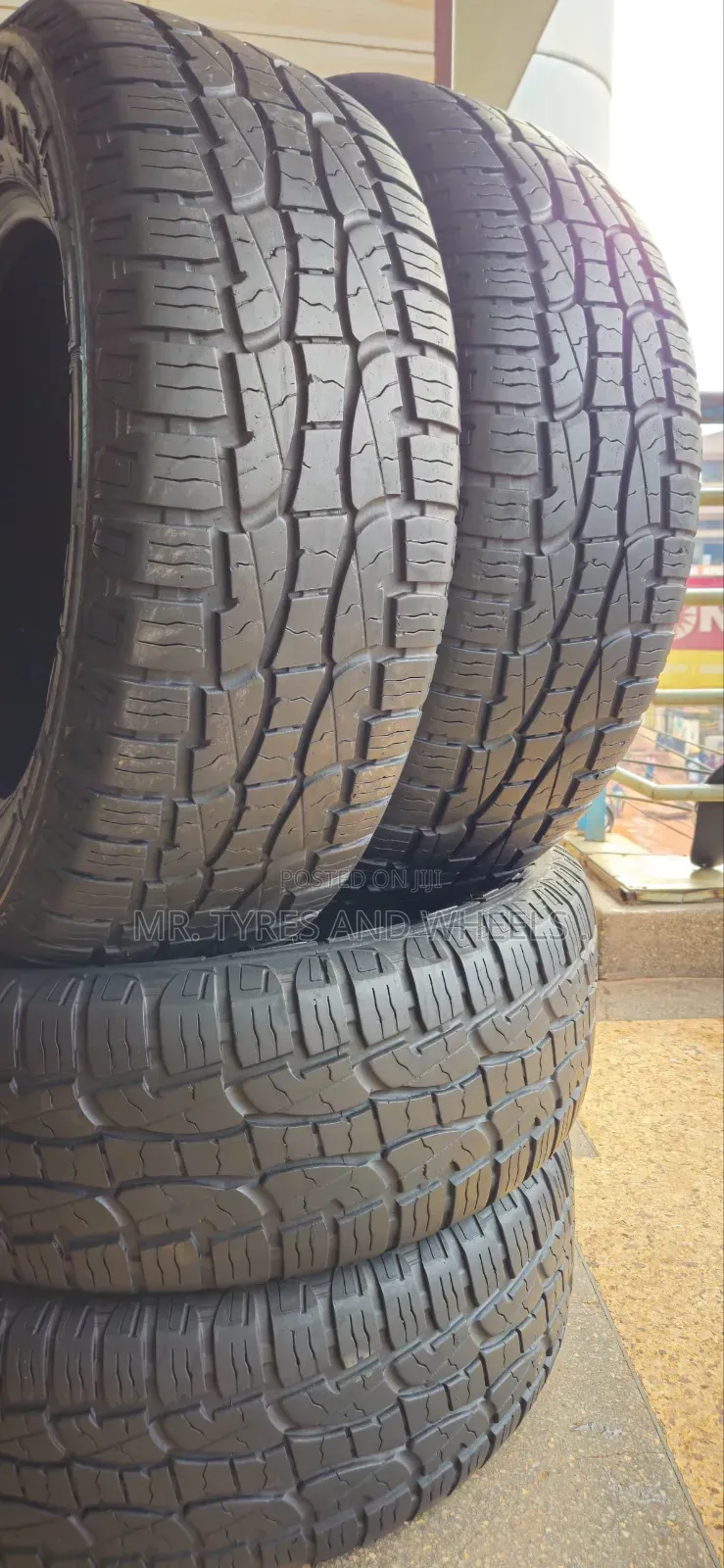 265 60 R18 As Good As Brand New Tires 👌 In The Type Of Linglong.