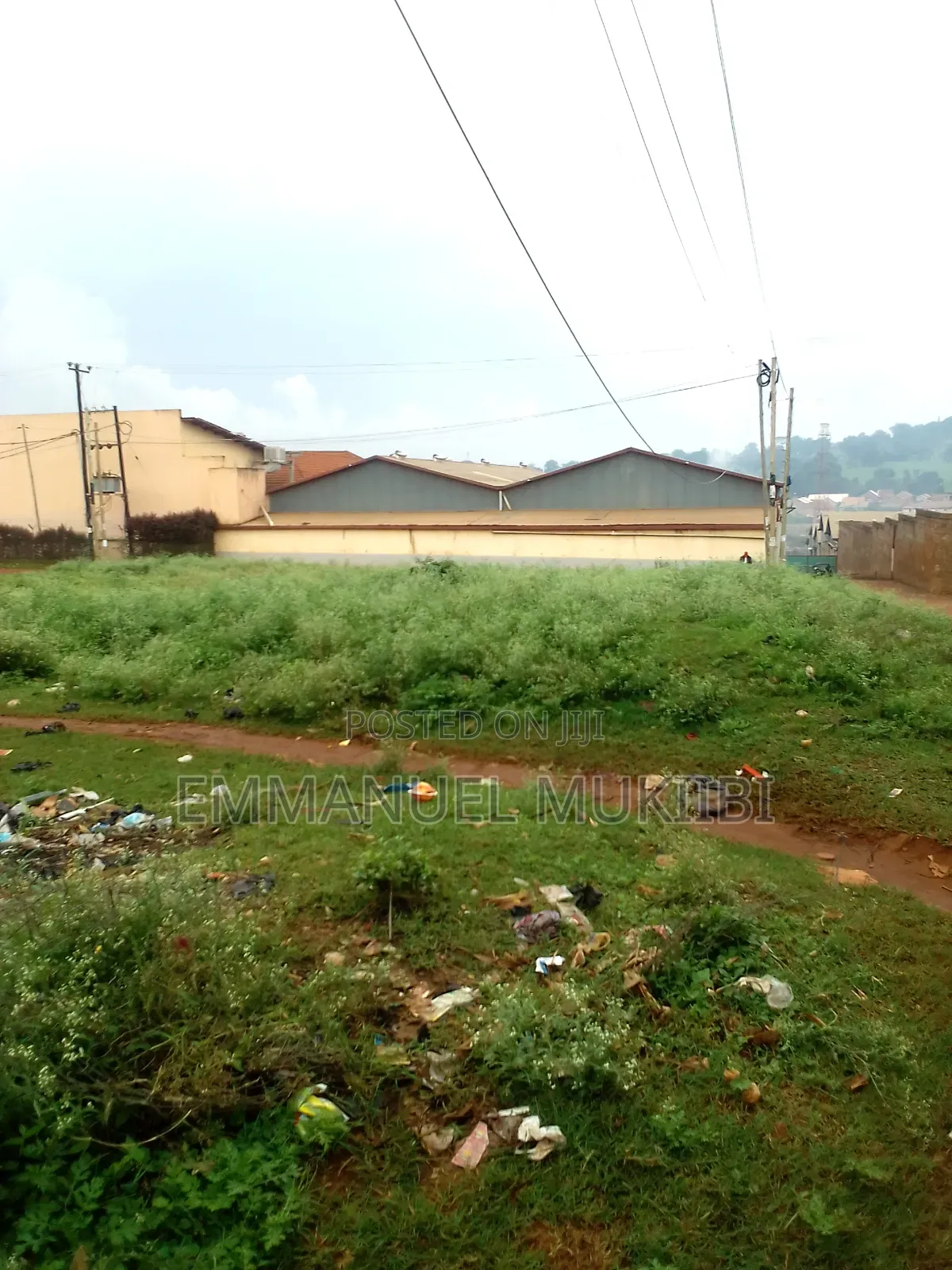 100decimals /1 Acre Titled Land Suitable for Apartments