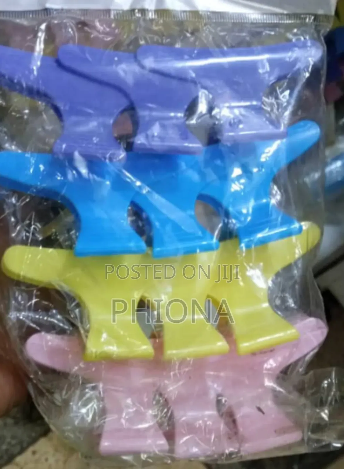 Full Packet With Four PCS of Hair Clips