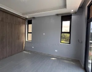 3bdrm Apartment in Bunga, Makindye for rent