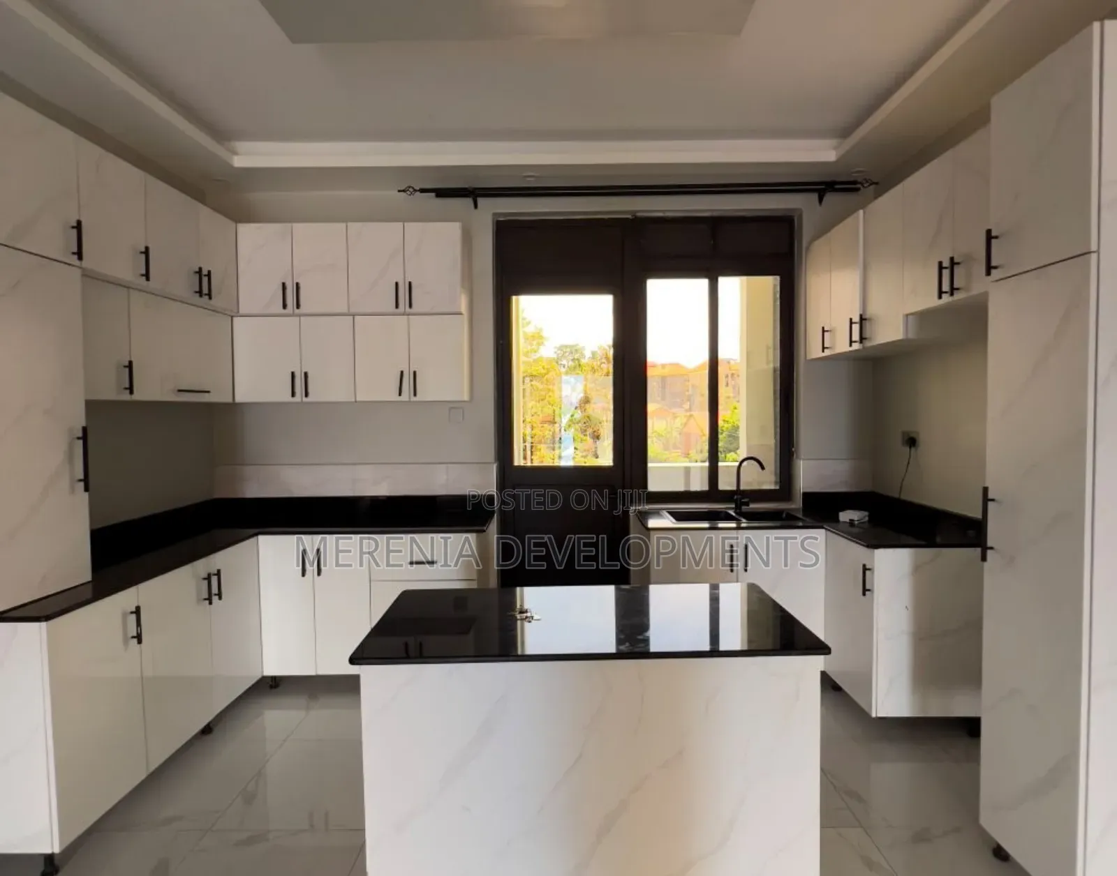 3bdrm Apartment in Bunga, Makindye for rent