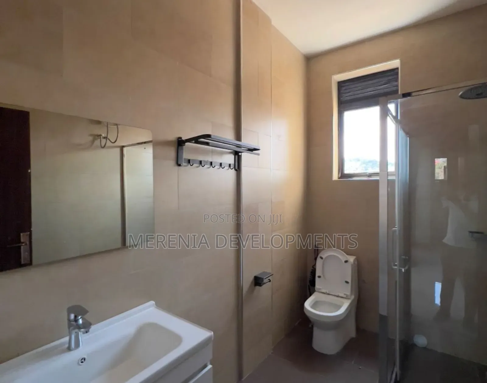 3bdrm Apartment in Bunga, Makindye for rent
