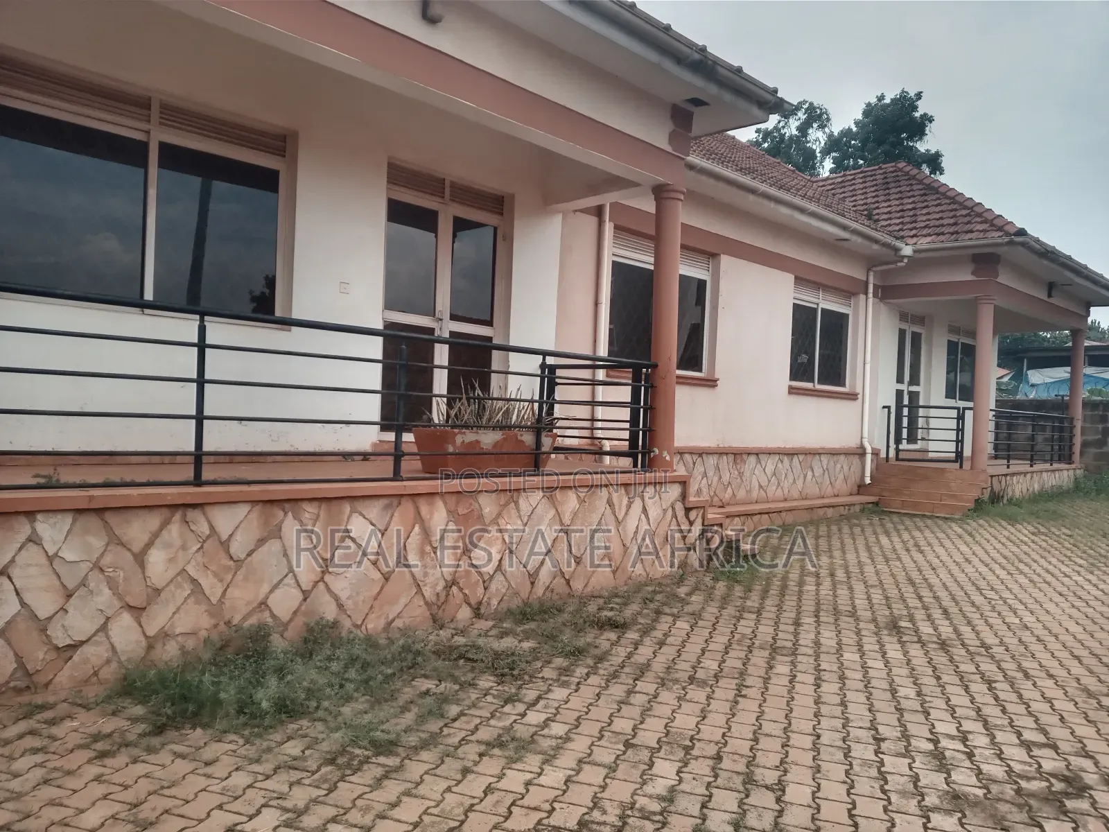 2bdrm Bungalow in Superman Broker, Kawempe for sale